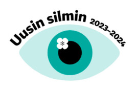 Grafiikka: turkoosi silmä, jonka heijastuksena valkoinen annansilmäkukka. Silmän päällä teksti Uusin silmin 2023-2024.